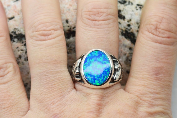 Wolf Heads Inlaid Blue Fire Opal Ring in Sterling Silver 925
