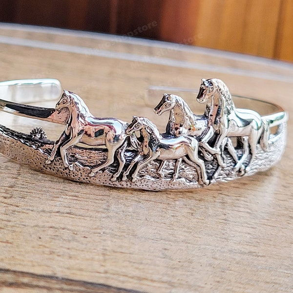 Pulsera de plata de ley 925 con manada de caballos al galope para mujer