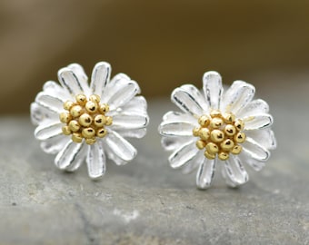 Cutie Pie! 2 Tone Daisy Stud Earrings Sterling Silver 925 and 18K Gold Center