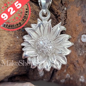 Sunflower with white zircon center sterling silver 925 pendant