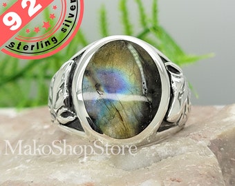 Natural Labradorite Wolf Heads Inlaid Ring in Sterling Silver 925 handmade by our Artisan Exclusive