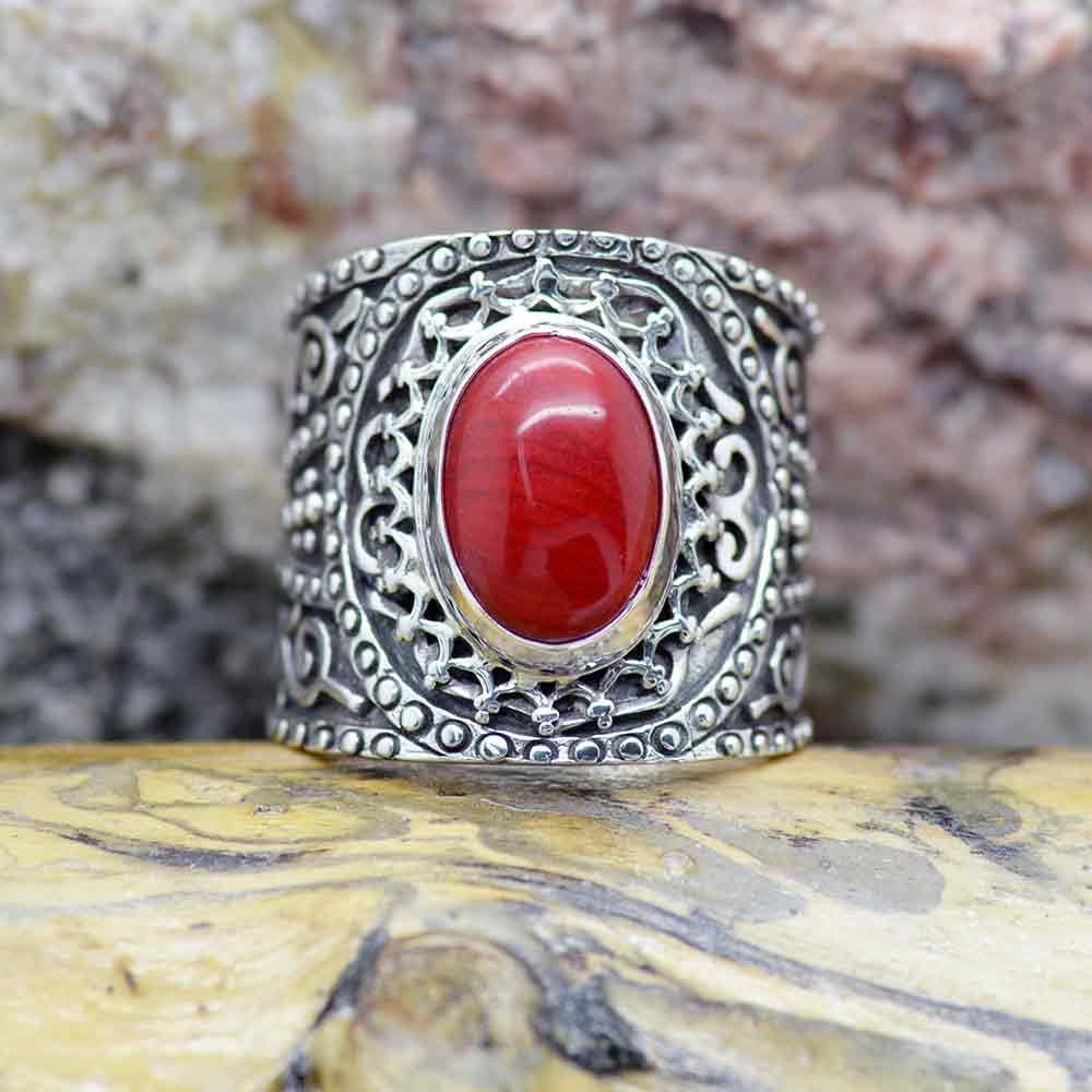 Ladies Hammered Metal Ring With Red Stone P825 Silver Ring 