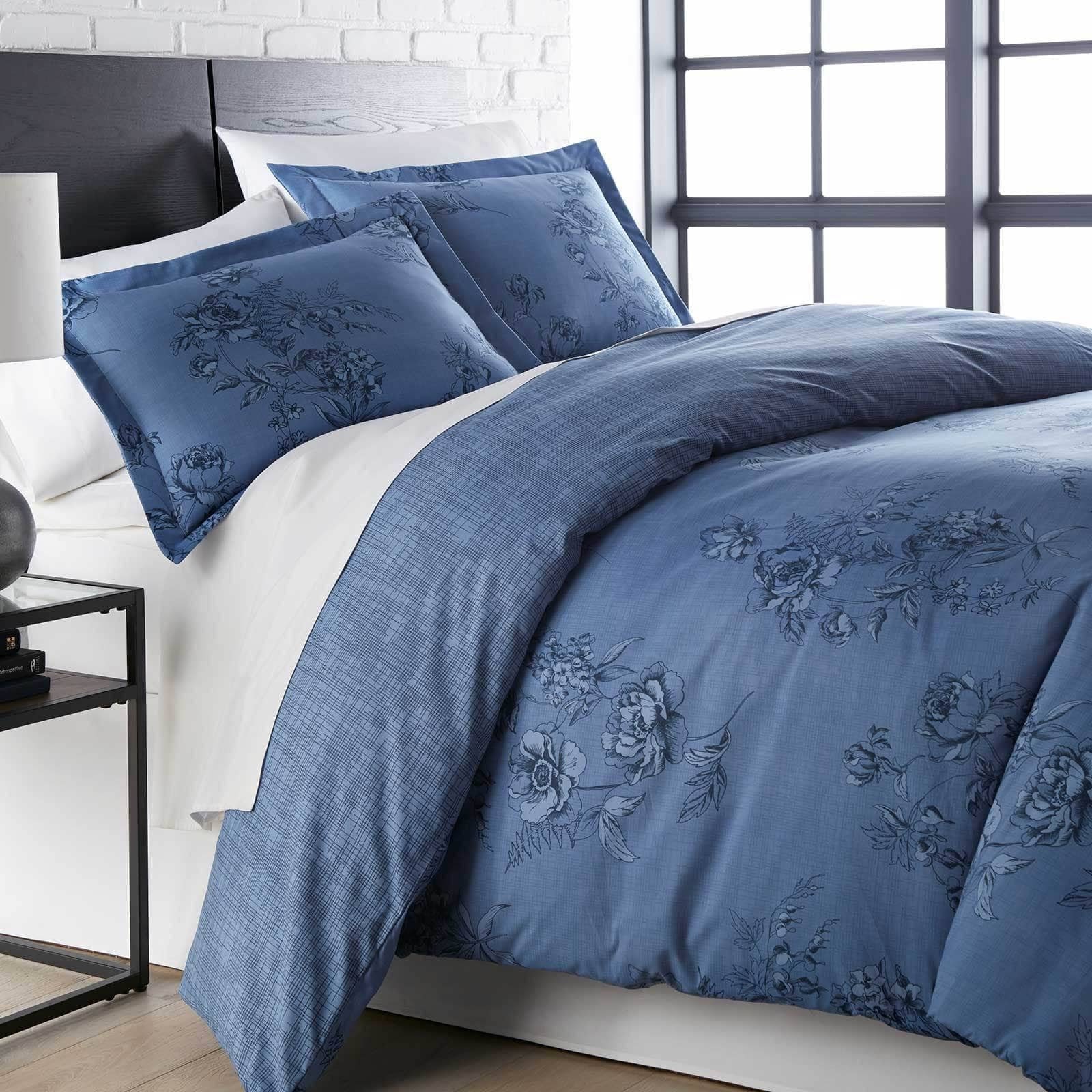 Calvin klein bamboo flowers top queen comforter