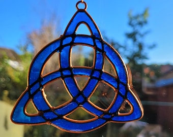 Triquetra Suncatcher - stain glass effect - very colourful - ready to hang indoor/outdoor - garden - conservatory - window.