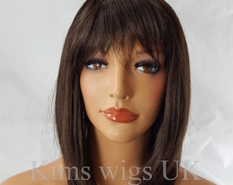 Perruque Femme Synthétique Wigs By Kim - Coupe Rasoir Longueur épaules Noir/marron Foncé