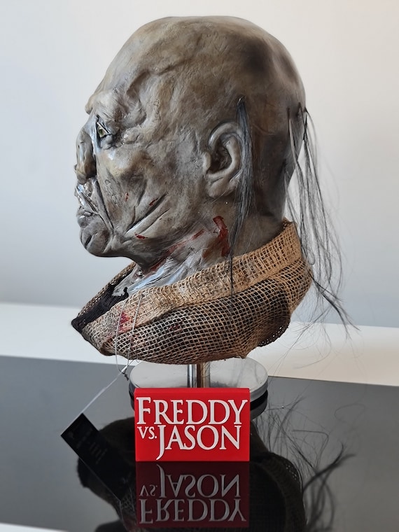 Freddy Krueger from Freddy vs. Jason Official Lifesize Cardboard