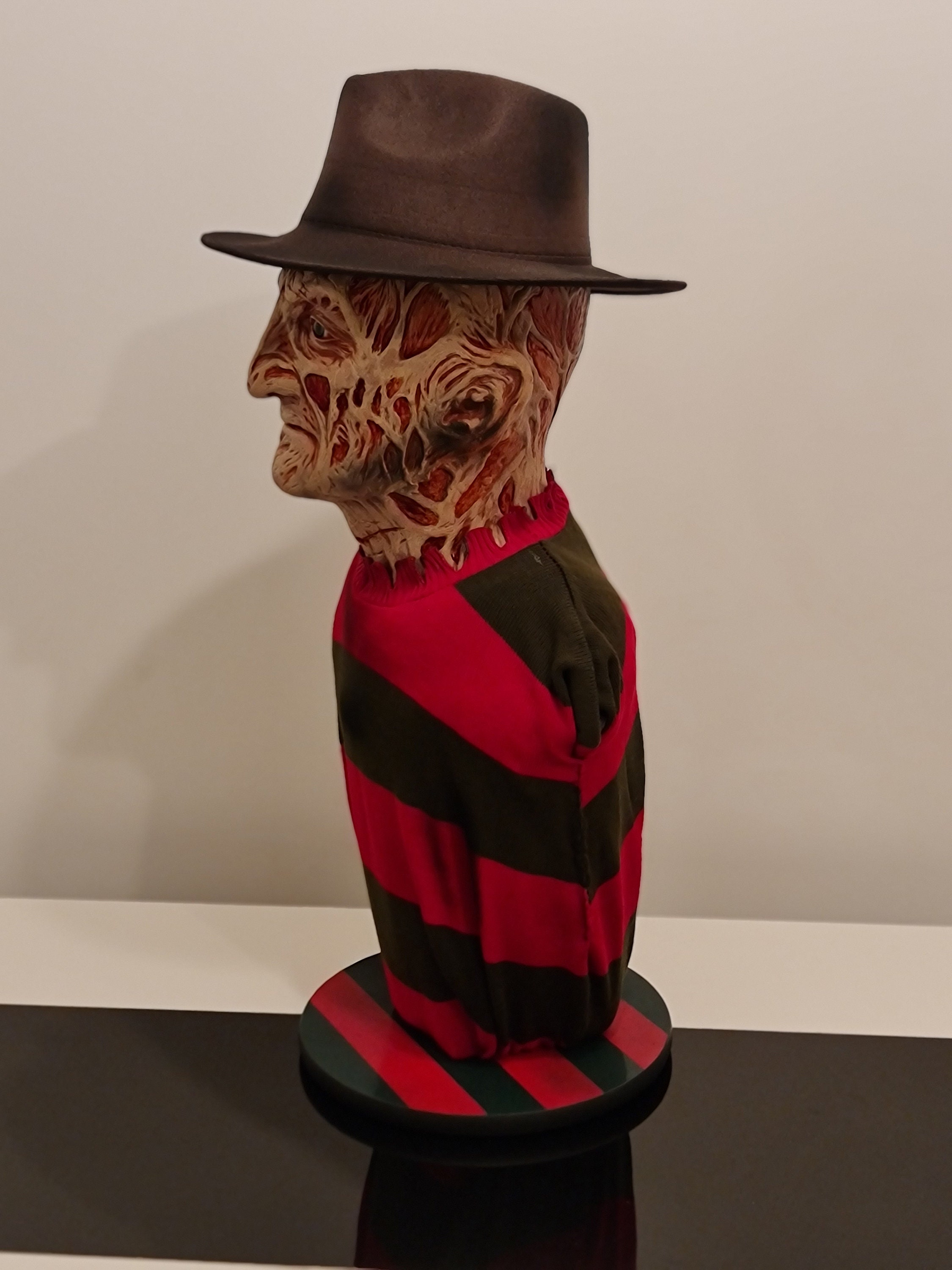 トリック・オア・トリート・スタジオによる『エルム街の悪夢』の