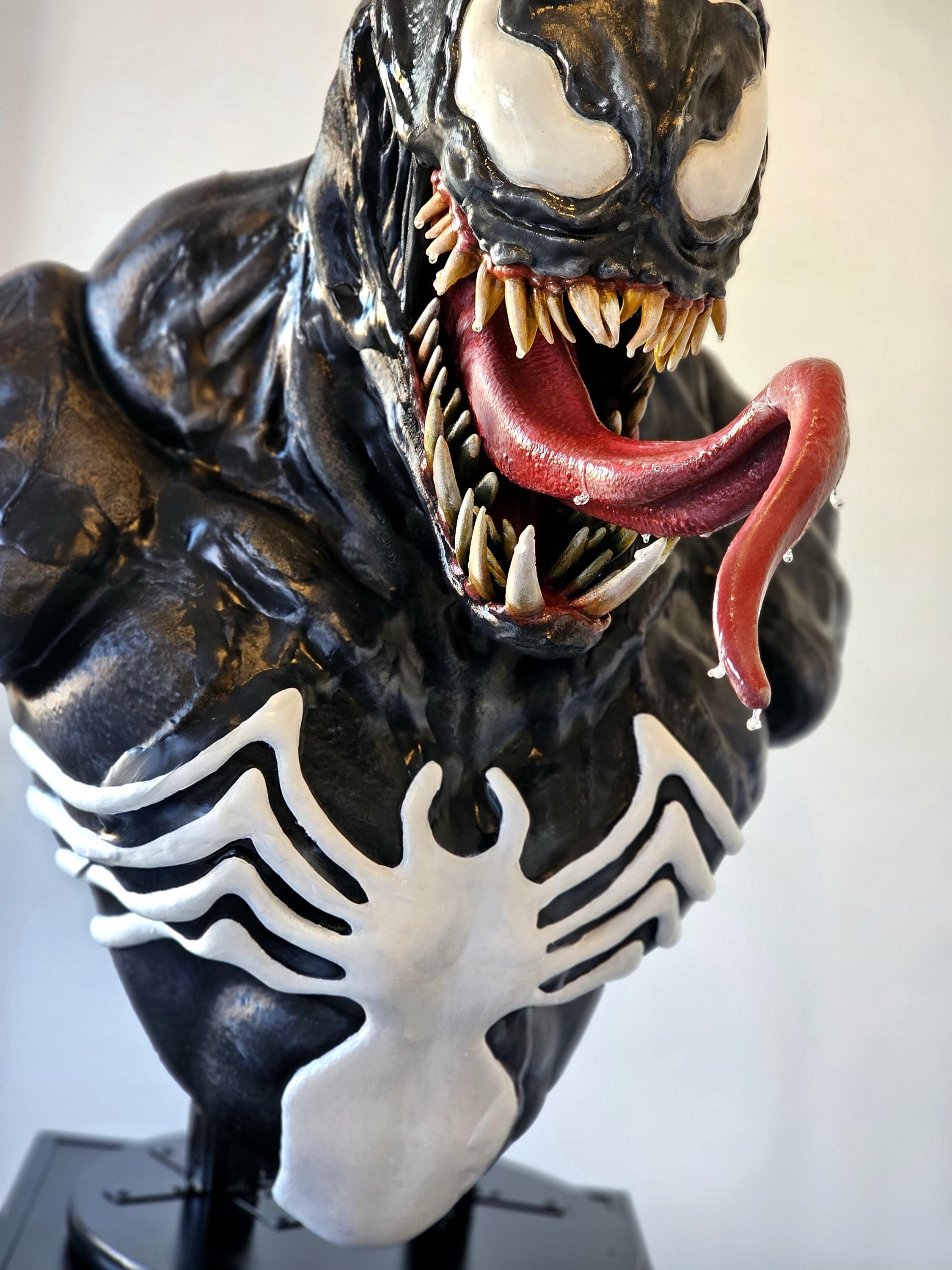 1:1 Scale Life-size Display bust of the Clown from the movie  Myers, Freddy, Jason, work of Art