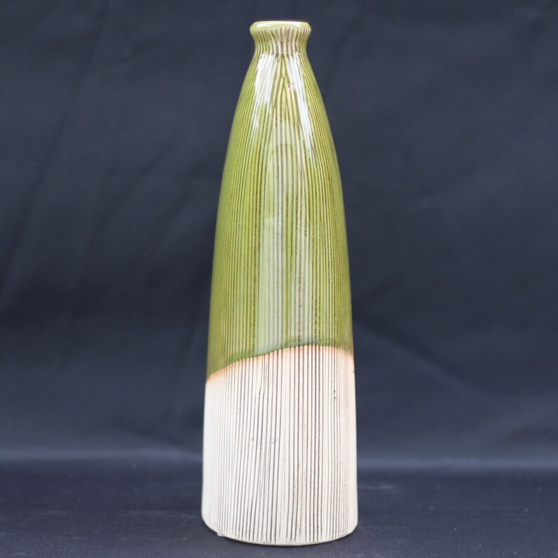 MCM Decor Unique display piece VTG Mid Century Modern 1970s Green and beige vase with finely ribbed lines Art vase