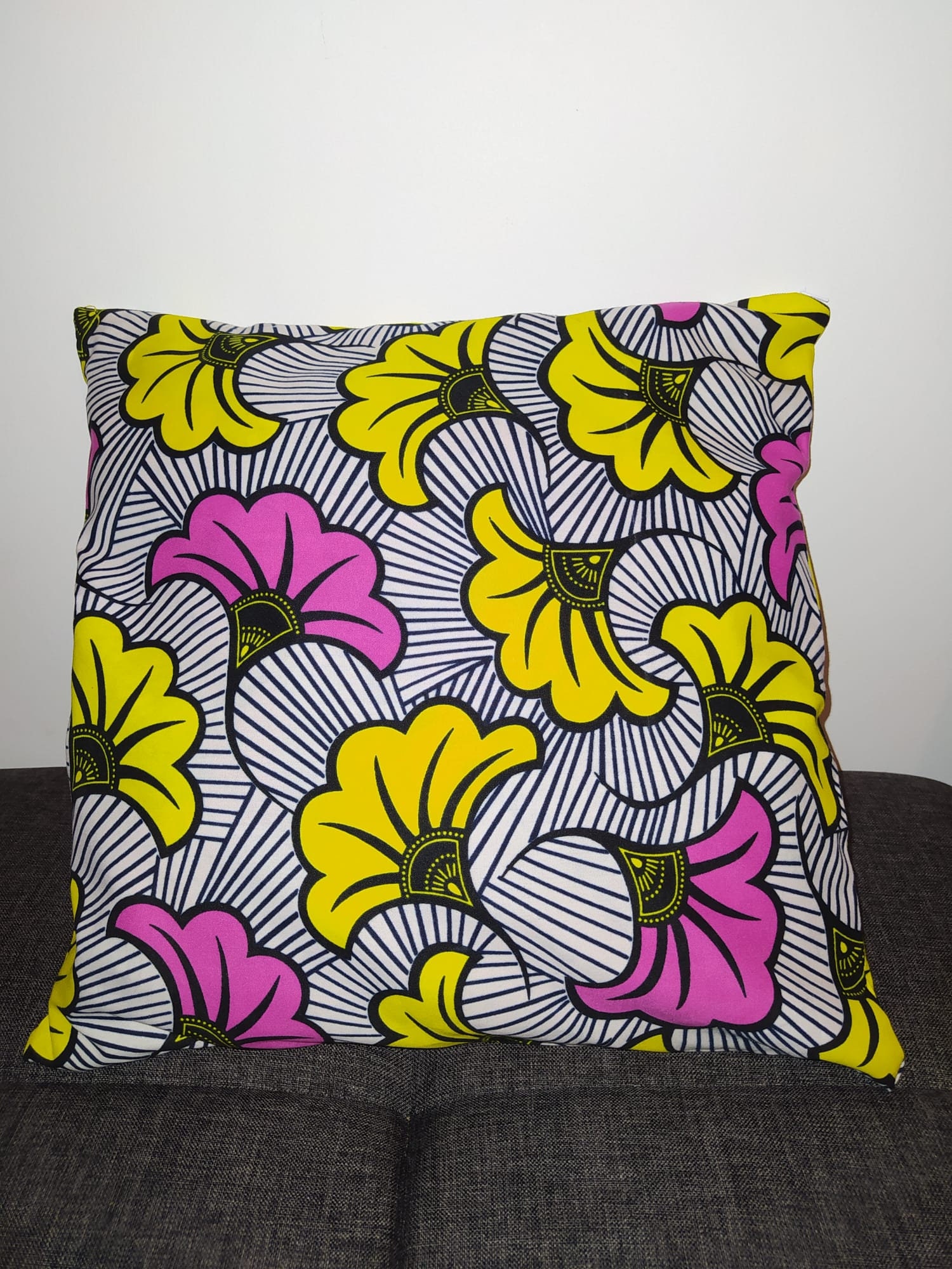 Housse de Coussin Wax - Fleur Mariage Rose/Jaune