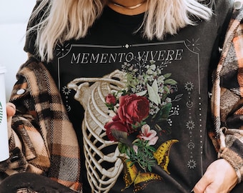 Memento Mori Shirt, Memento Vivere Memento Mori, Memento Mori Botanical Moth Gothic Tee, Grunge Goblincore Clothing Dark Academia Whimsigoth