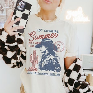 Hot Cowgirl Summer Cowboy like me Comfort Colors t shirt, Cowboy like me Oversized Comfortcolors Cowboy Like me Hot Cowgirl Summer Shirt