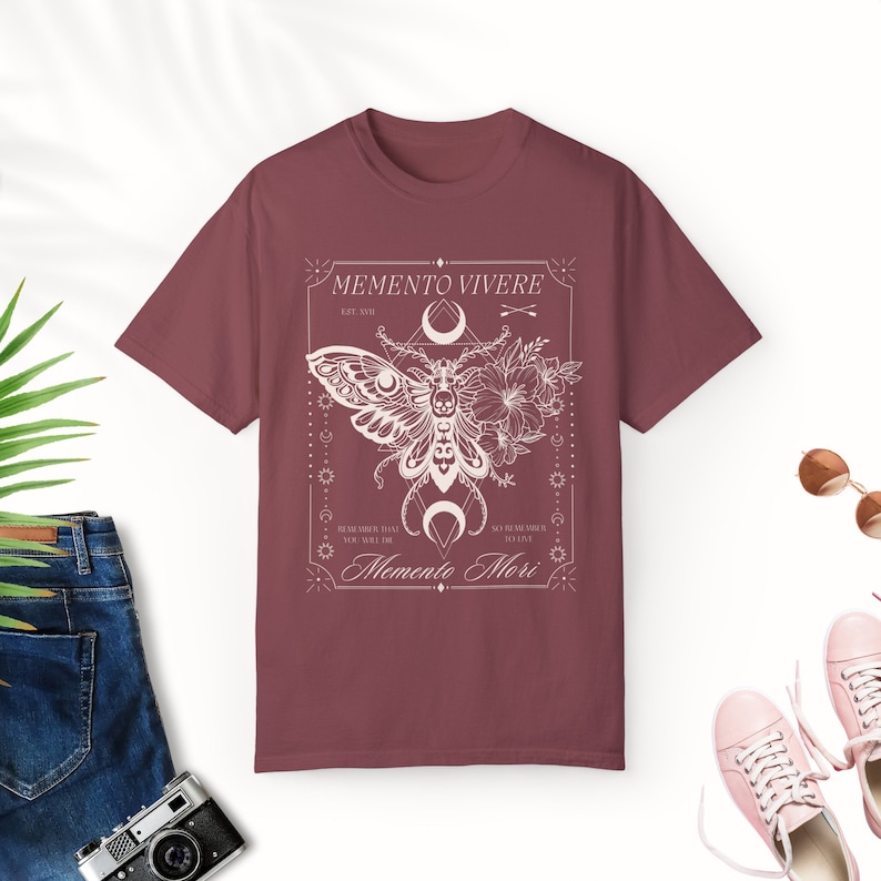 Memento Vivere Memento Mori, Memento Mori Moth Shirt, Memento Mori Botanical Gothic Tee, Grunge Goblincore Clothing Whimsigoth Dark Academia