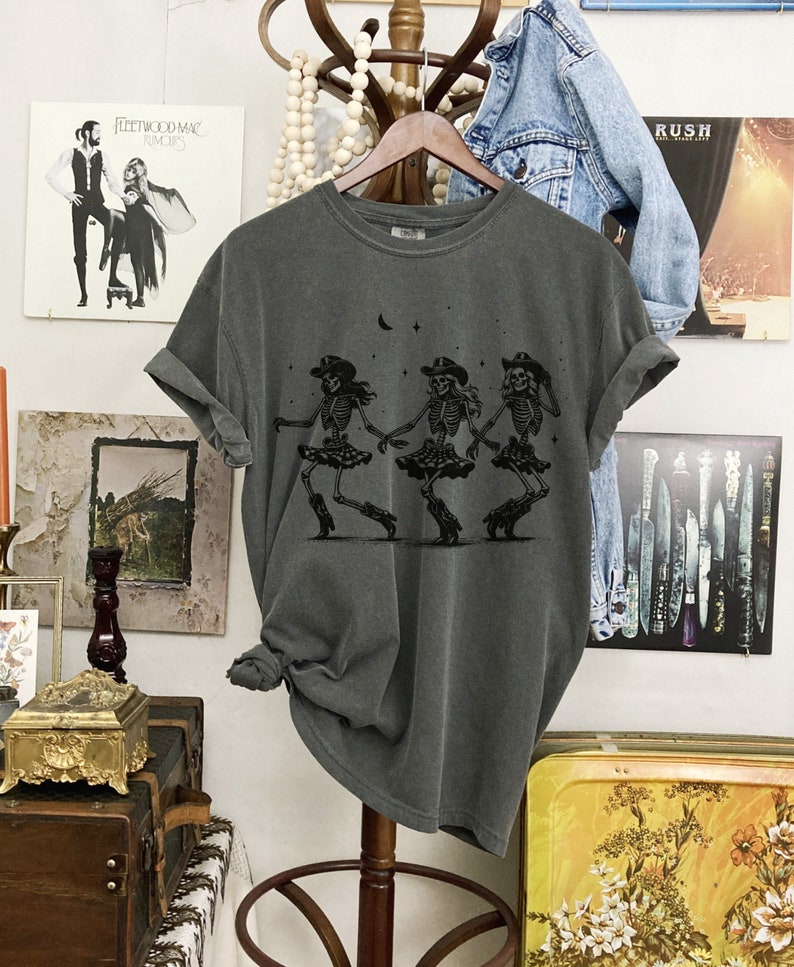 Line Dancing Cowgirl Skeletons, Line Dancing Shirt, Fun Dance Teacher Gifts, In my Dance Mom Era, In my Line Dancing Era, Dancing Skeletons