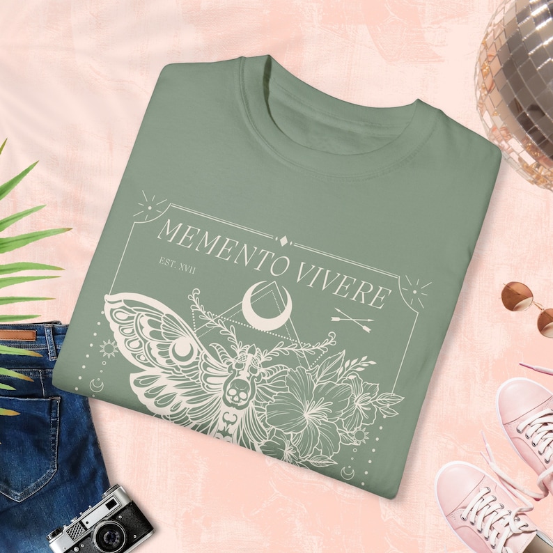 Memento Vivere Memento Mori, Memento Mori Moth Shirt, Memento Mori Botanical Gothic Tee, Grunge Goblincore Clothing Whimsigoth Dark Academia