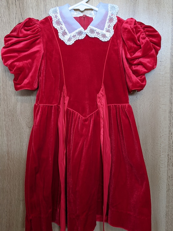 Vintage Little Girls Red Velvet Dress Size 3/4