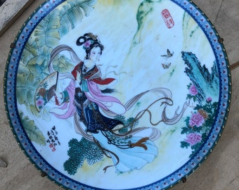 Kejserlig jingdezhen porslinstallrik “Kvinnorna i den röda herrgården”