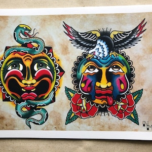 Könnte beinhalten: Zwei traditionelle Tattoo-Flash-Designs mit einem Sonnen-Gesicht, um das sich eine Schlange windet, und einem Sonnen-Gesicht, auf dem ein Adler sitzt. Beide Sonnen-Gesichter haben ein rotes, gelbes, blaues und grünes Farbschema.