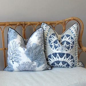 Cojines coral, fundas de cojín estilo Hampton, decoraciones costeras de los Hamptons, fundas de cojín bordadas, hechos en Australia. Cojines de tendencia.