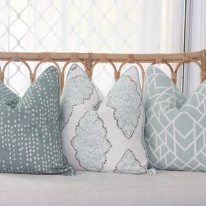 Cojines azul espuma de mar, cojines estilo Hampton, decoraciones Hamptons, cojines ribeteados de lujo, hechos en Australia