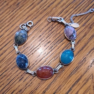 Nice Vintage Gold Filled Scarab Bracelet with Genuine Carved Semi-Precious Scarab Stones