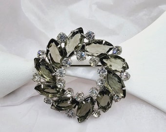 Lovely Verified Juliana Circle Brooch, Vintage Smokey Gray and Clear Rhinestone Pin, Mid Century Jewelry