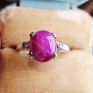 Vintage 6 karat dubbelstjärnig rubin- och diamantring, 14k vitguld