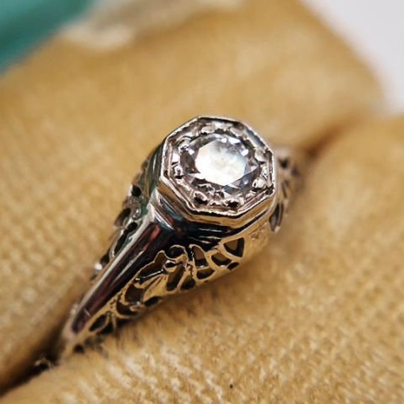 Gorgeous Antique Engagement Ring, Victorian Diamo… - image 3