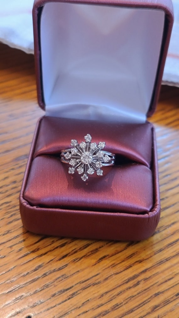 Stunning Vintage Diamond Starburst Cluster Ring, 1