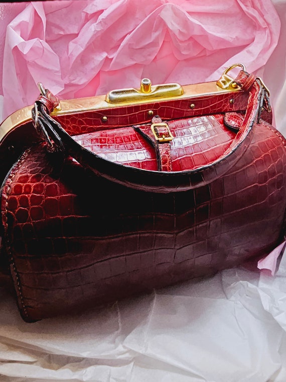 Stunning RARE Alligator Leather Handbag from Lede… - image 1