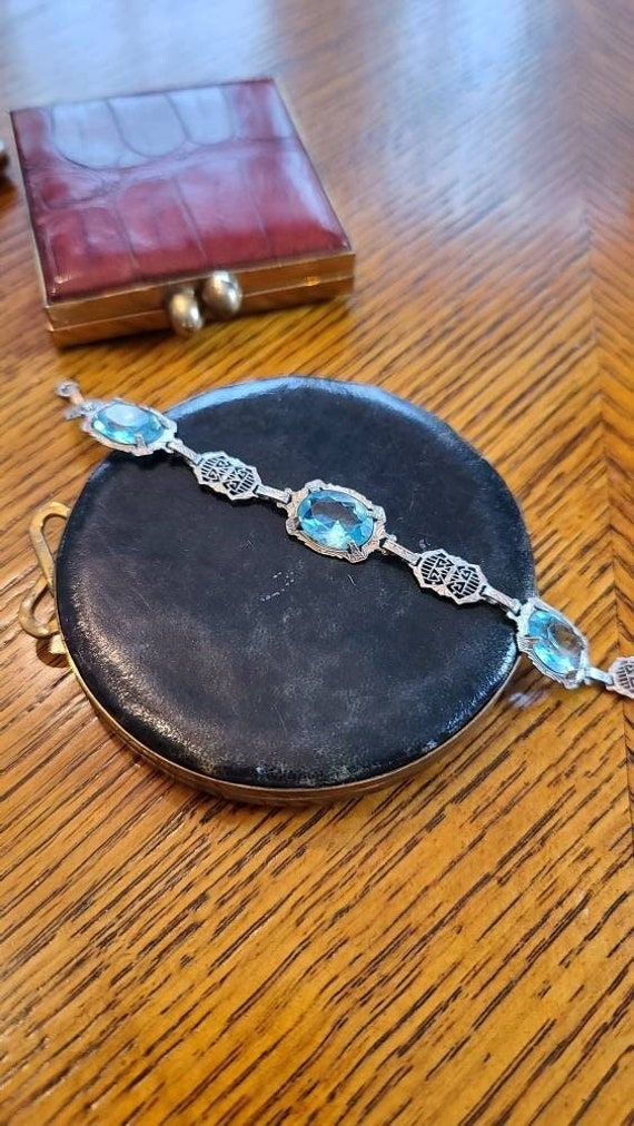 Lovely Vintage Art Deco Bracelet, Silver-Tone Fili