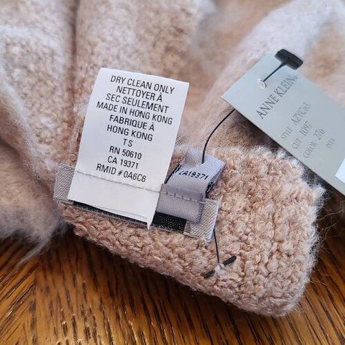 Beautiful Camel Colored Anne Klein Wrap, Silk and Wool, New shops Old Stock with Original Tags