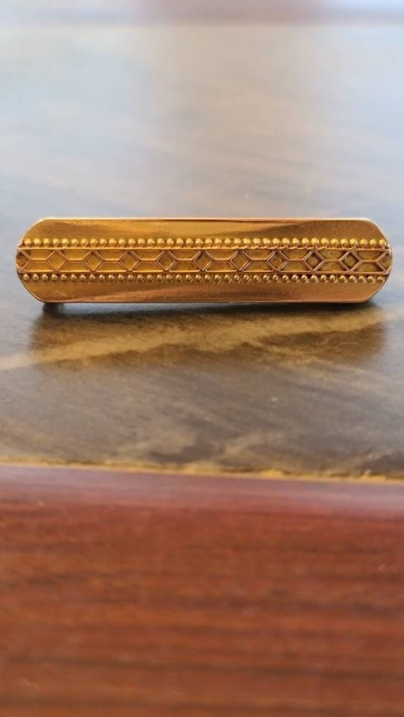Wonderful Solid 14 K Yellow Gold Bar Pin