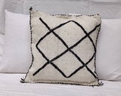 Moroccan pillow Beni ouarain, Handmade berber pillow, Beni urain Berber cushion, wool pillow cover, pillow,