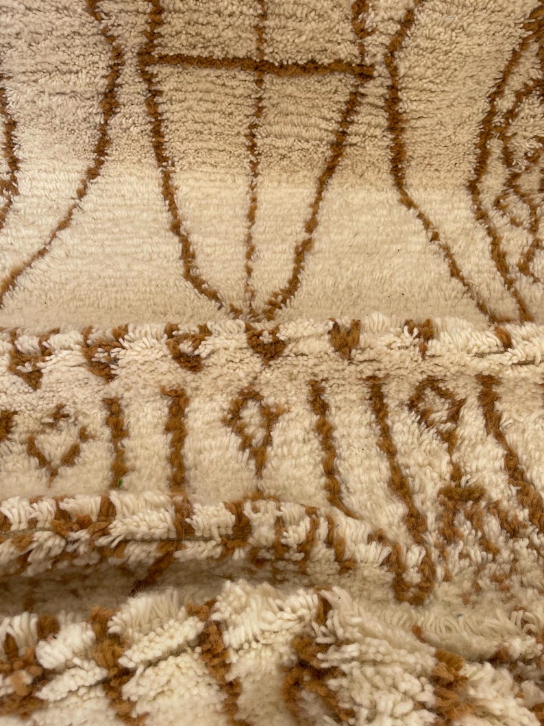 Moroccan Wool Runner Rug – White & Brown Berber Hallway Rug – Handmade Long Carpet – Striped Narrow Rug – Beni Ourain Style Decor