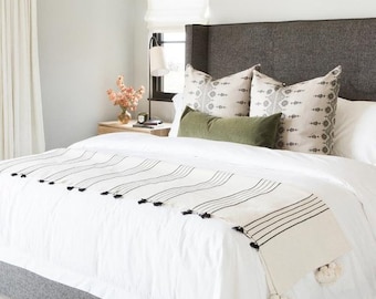 Moroccan blankets-pom pom blanket-woven blanket-Throws blanket-tassels blanket-cotton blanket-bed spread-woven blanket-king bed cover.