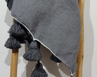 Manta marroquí tejida a mano con pompones, ropa de cama bereber de algodón