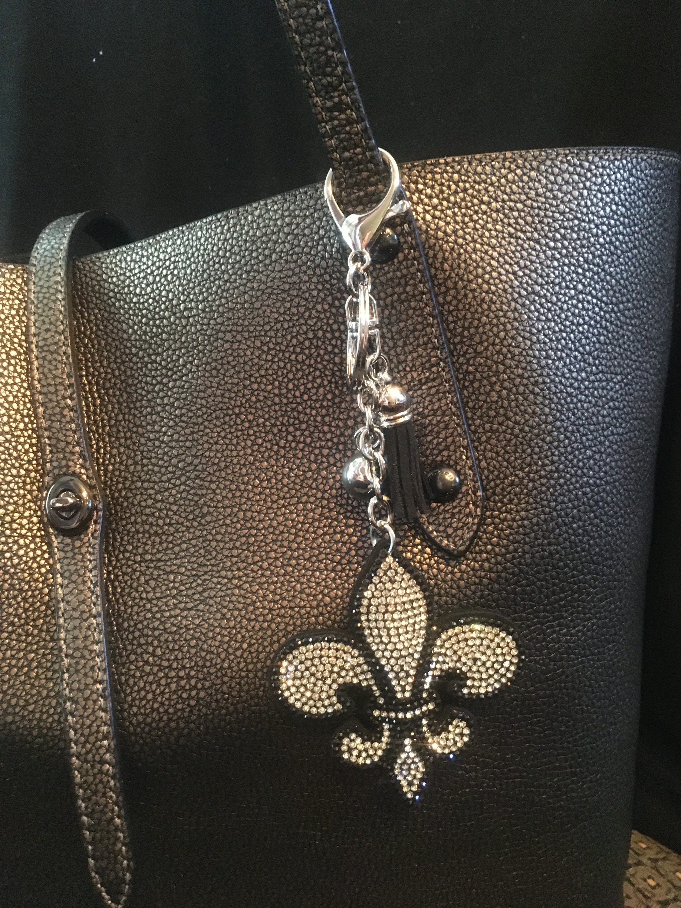 Louis Vuitton, Bags, Price Firmno Offers Super Sale Authentic Louis  Vuitton Fleur De Charm