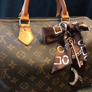 Louis Vuitton 2018 Monogram Confidential Bandeau  Stylish accessories,  Louis vuitton accessories, Scarf accessory