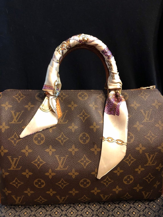 Louis Vuitton Lv monogram with belt design scarf