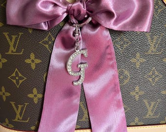 Braided Scarf Purse Charm: Lilac Bow, Silver Initial G Clip