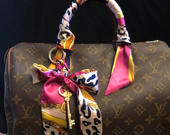 Pink Leopard Print Purse Scarf Set with Gold Key Charm bow