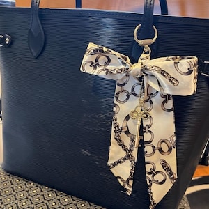 Ivory Braided Scarf Bow: Gold Key Charm, Bag Clip