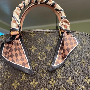 Floral Clover Purse Scarf Set: Ivory & Brown Handle Cover