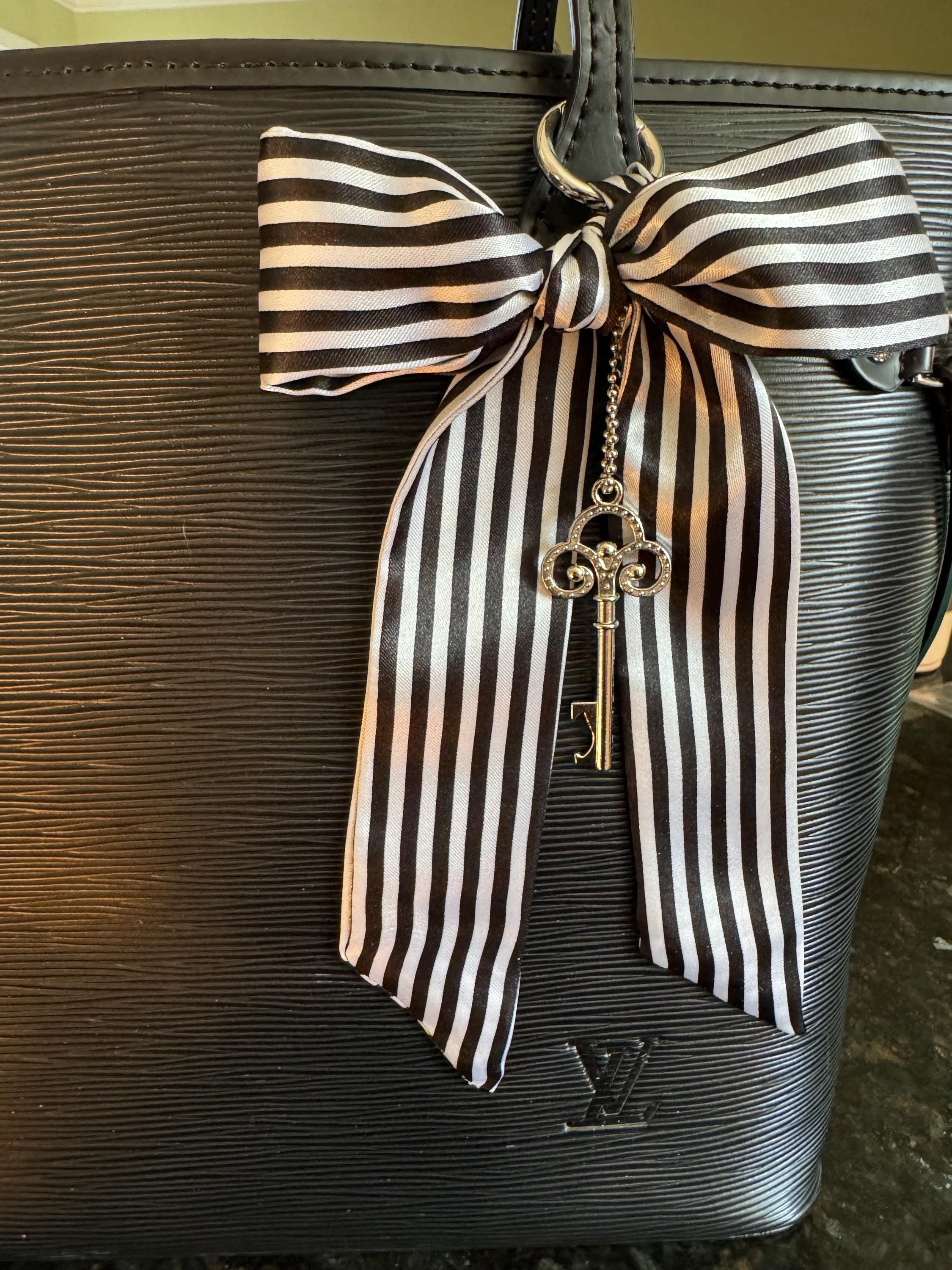 Louis Vuitton Checkered Keychain - Etsy