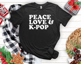 Maglietta Peace Love K-Pop: maglietta per fan della musica coreana