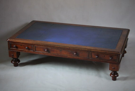 Vintage mahogany coffee table deals