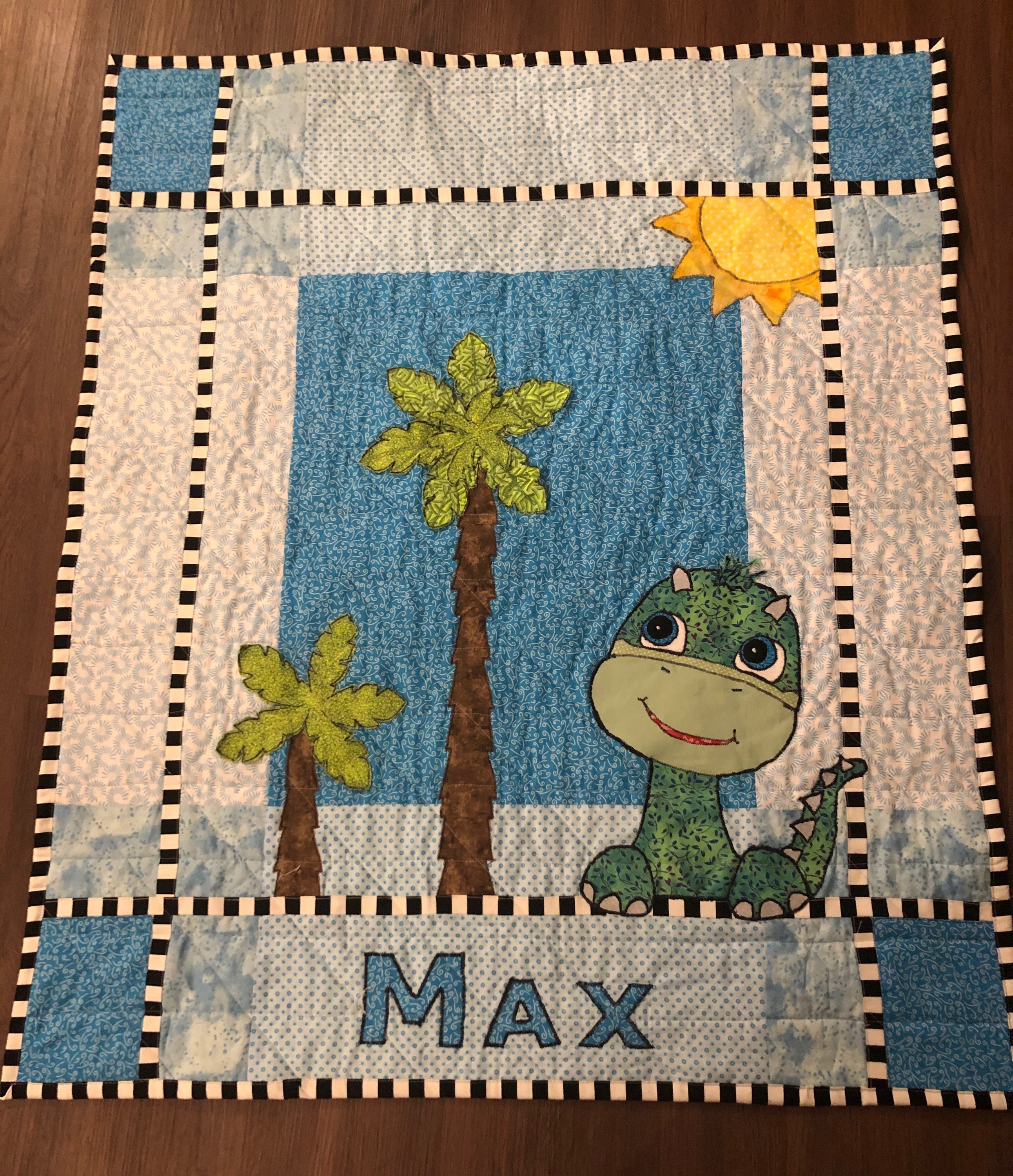 Baby animal quilt | Etsy