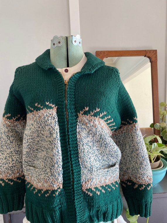 Vintage, hand knit sweater. - image 2