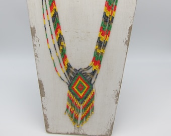 Handgemachte Halskette mit Tribal Style Anhänger, 76cm